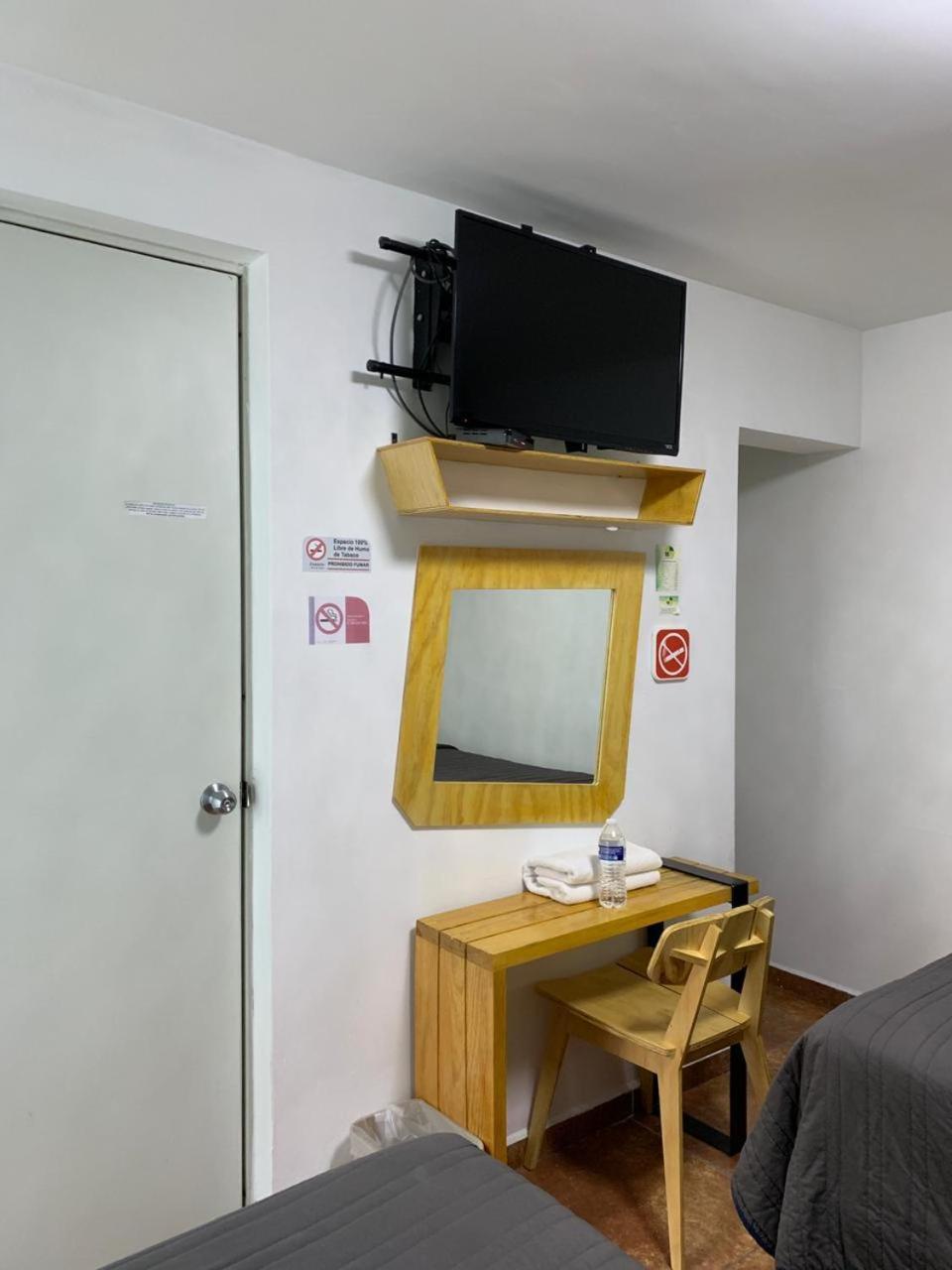 Hotel Tecnologico Queretaro Bagian luar foto